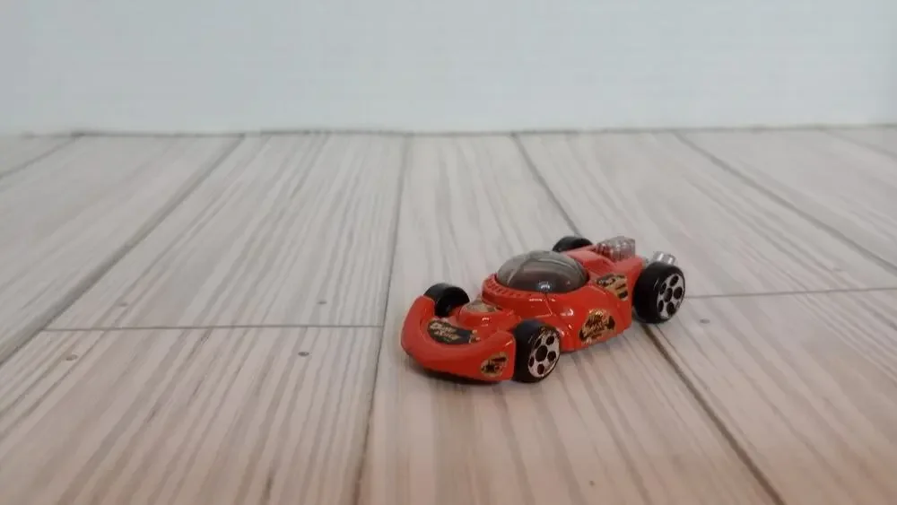 Hot Wheels Mattel 2003 McDonald's Red Race Car 1:64